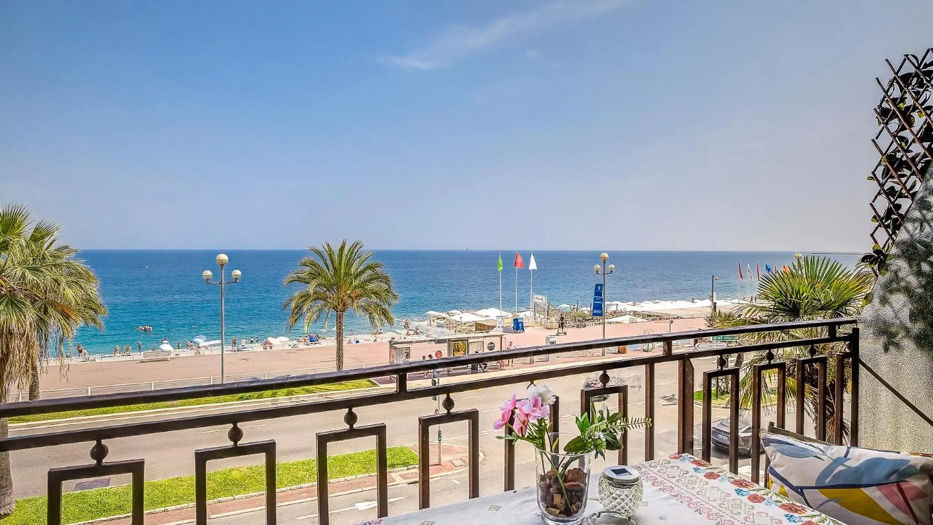 Nice Apartment With Sea View On Promenade Anglais